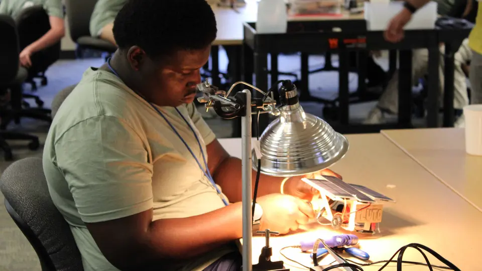 Student works on solar-powered vehicle