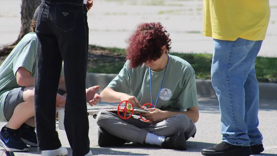 Student works on solar-powered vehicle